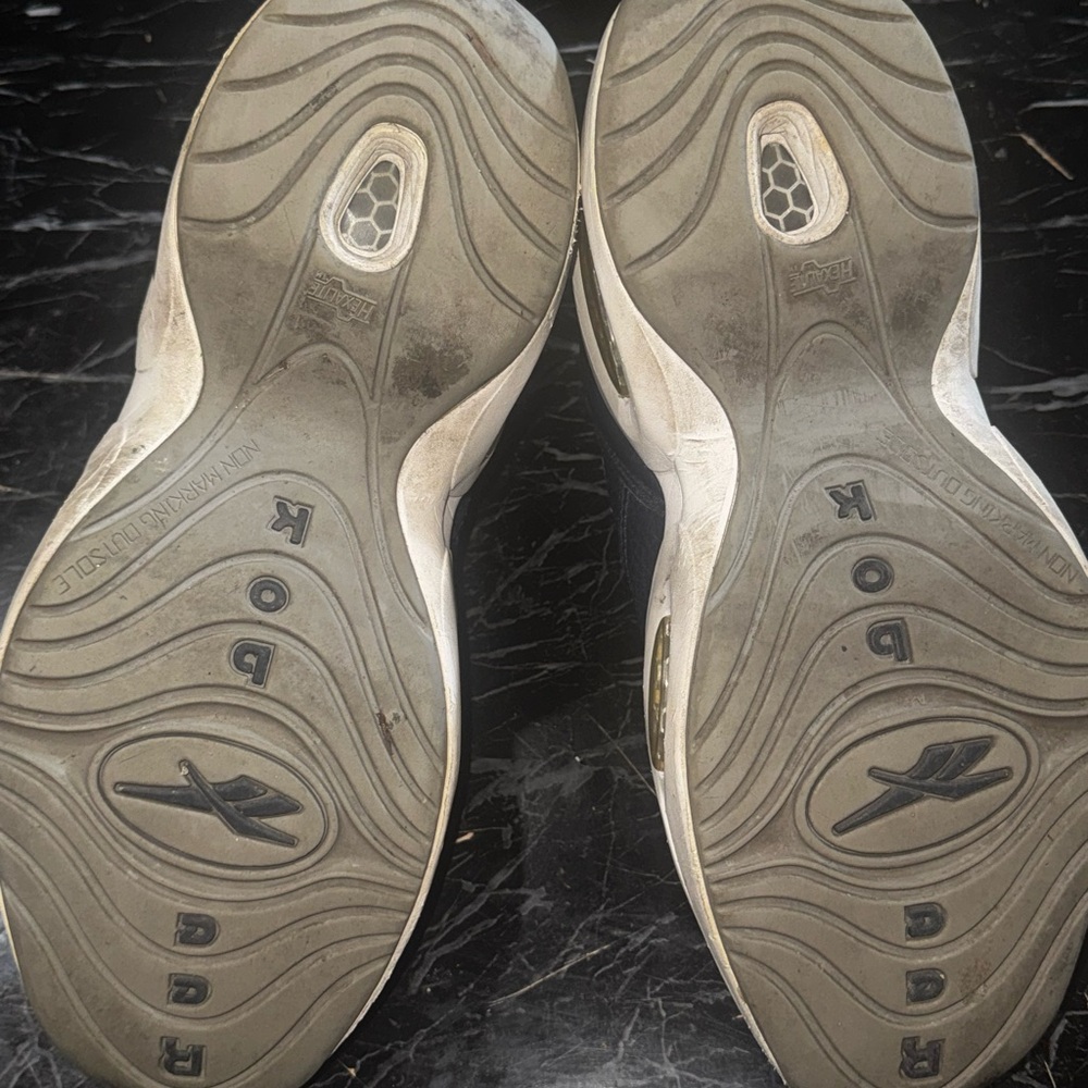 Reebok Men's Gray and White Sneakers